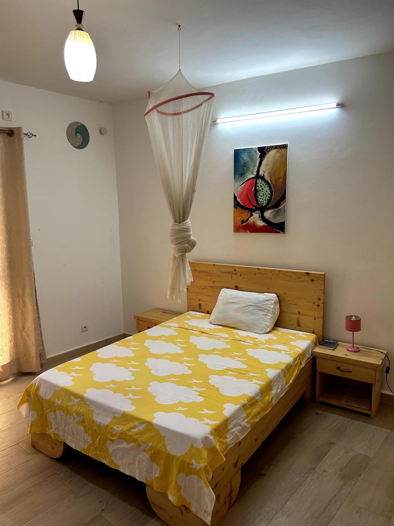 Chambre Spacieuse Avec Balcon - Salle De Bain Exterieure Privee & Breakfast Saint-Louis Exterior photo