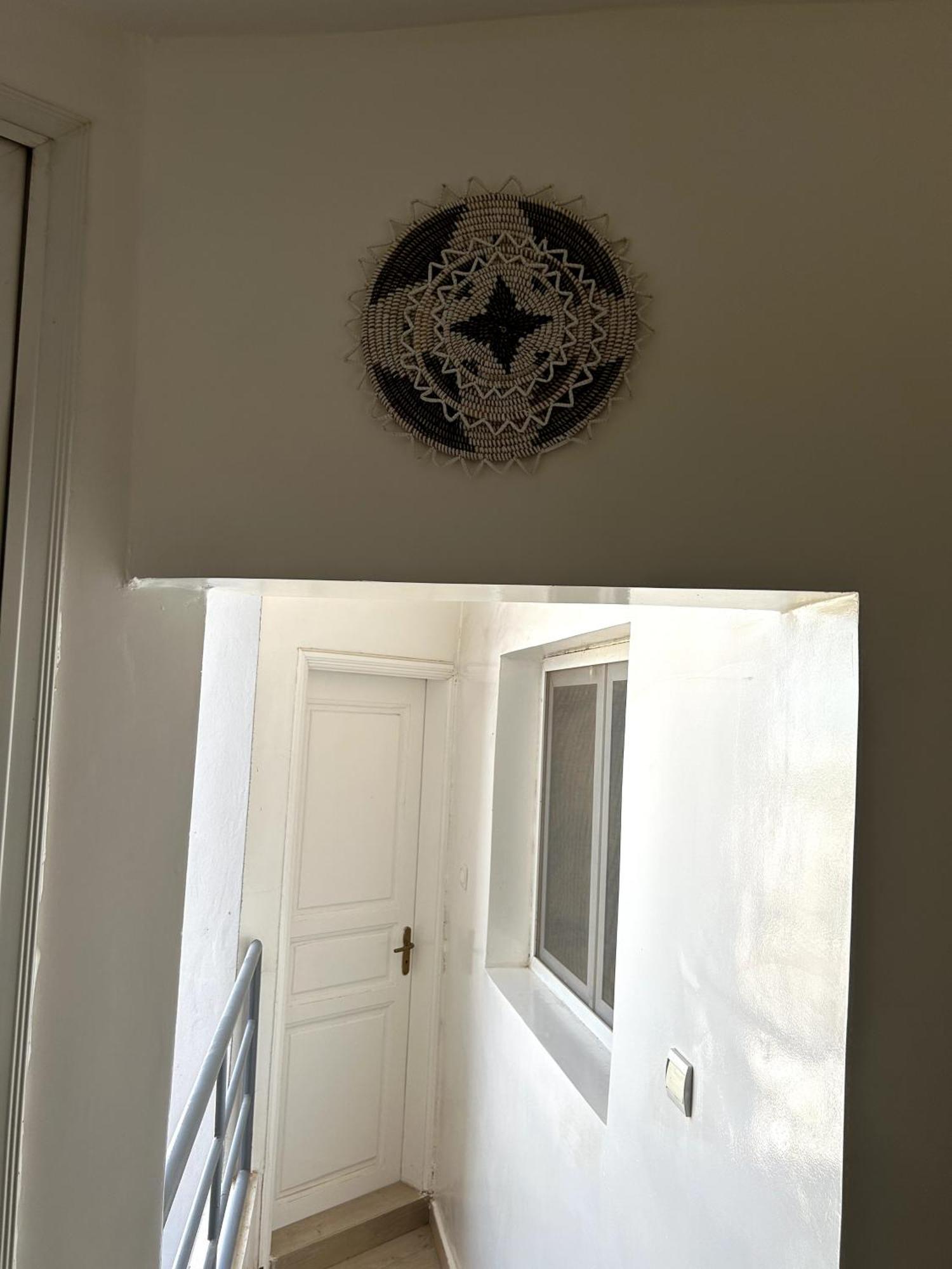 Chambre Spacieuse Avec Balcon - Salle De Bain Exterieure Privee & Breakfast Saint-Louis Exterior photo